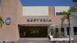 Extrabajadores afirman que ingresos propios la Universidad Autónoma del Carmen nunca podrá cumplir con la deuda