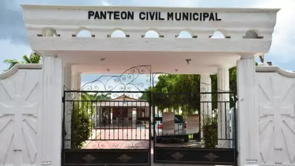 Por medio de un comunicado, el Ayuntamiento de Othon P. Blanco informó que se autorizó la apertura del panteón municipal.