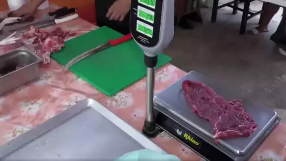 El alza es generada principalmente por la creciente demanda en el país -ocasionada por la presencia del gusano barrenador- y el alto costo del traslado marítimo y terrestre El alza es generada principalmente por la creciente demanda en el país -ocasionada por la presencia del gusano barrenador- y el alto costo del traslado marítimo y terrestre