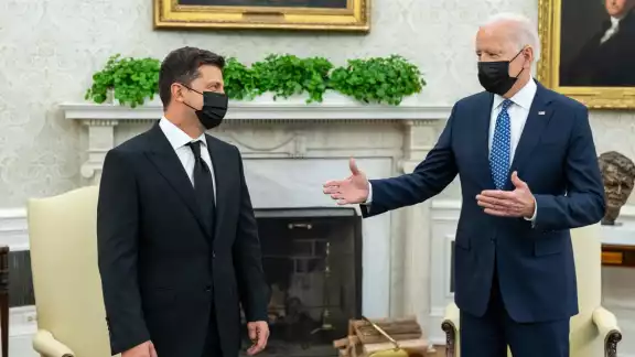 Joe Biden y Zelensky han mantenido una buena relación en la guerra contra Rusia