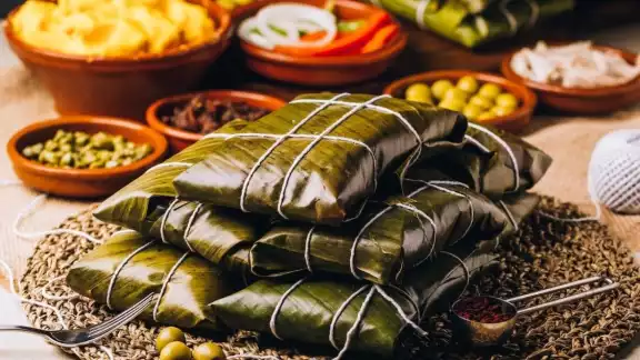 Los tamales con rellenos únicos como jamón y queso, relleno negro, cochinita pibil y más, encontraras en Yucatán Los tamales con rellenos únicos como jamón y queso, relleno negro, cochinita pibil y más, encontraras en Yucatán