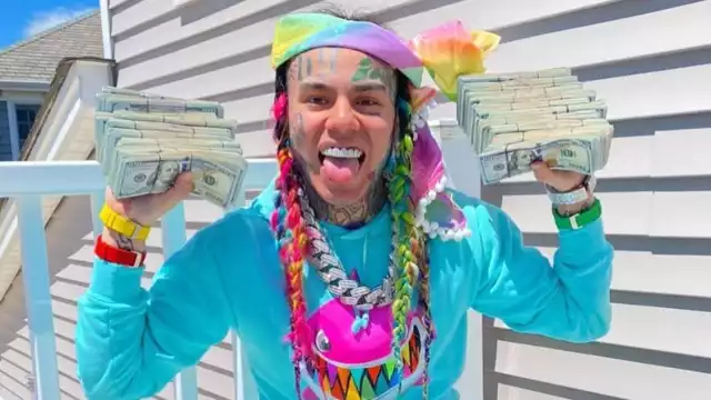 El rapero ha regalado 40 mil dólares en los últimos días. Foto: Especial