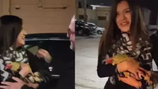 Mujer recibe un gallo como regalo de intercambio: VIDEO