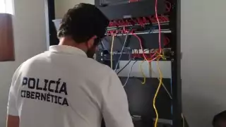 La mina de criptomonedas se descrubrió tras darle mantenimiento a los equipos de un taller de informática. Foto: Twitter