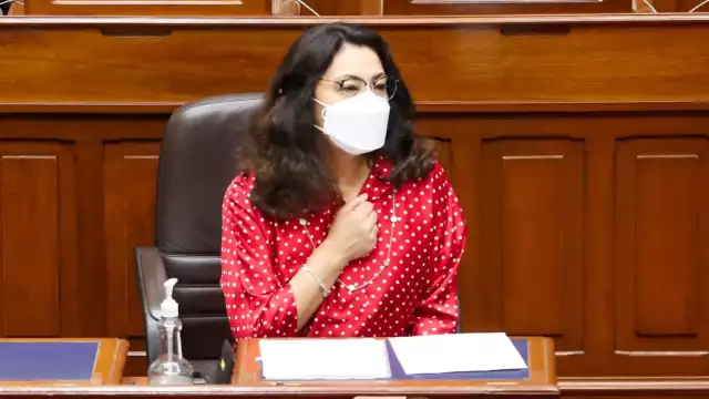 Decretó cuarentena nacional para días de Semana Santa