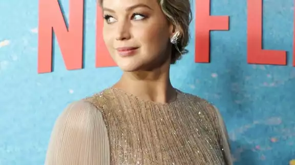 La ganadora del Oscar asistió a la alfombra roja de "Don't Look Up".