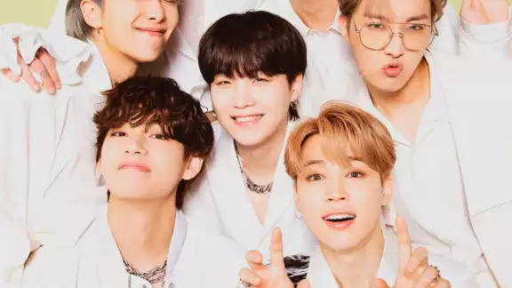 El contagio lo dio a conocer la compañía discográfica, Big Hit Music, este 25 de diciembre El contagio lo dio a conocer la compañía discográfica, Big Hit Music, este 25 de diciembre