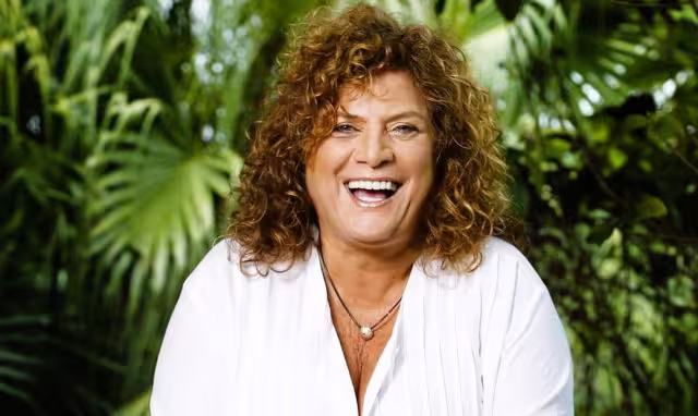 Denisse de Kalafe brilló con el éxito 'Señora, señora' que al parecer nunca pasará de moda. Foto: Especial