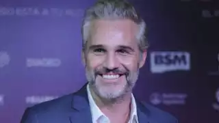 Juan Pablo Medina muestra cómo juega futbol con su nueva prótesis de pierna