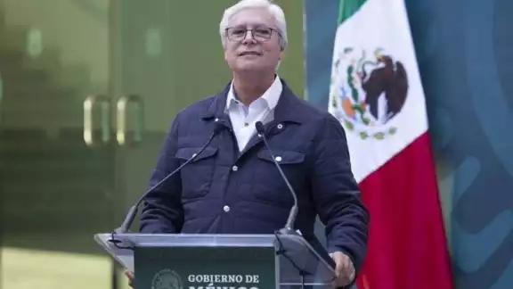 Jaime Bonilla renunció a su puesto de legislador en virtud de que fungió como gobernador Jaime Bonilla renunció a su puesto de legislador en virtud de que fungió como gobernador