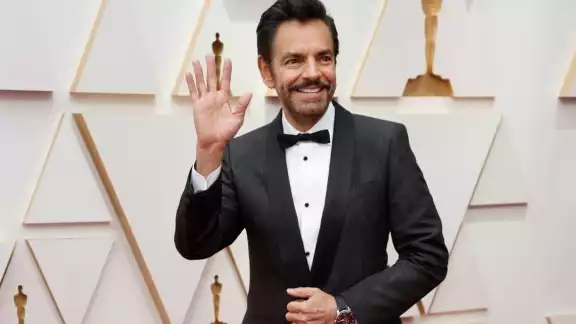 Eugenio Derbez vio muy de cerca el golpe de Will Smith a Chris Rock durante los Oscar 2022; pensó que era broma y se rió Eugenio Derbez vio muy de cerca el golpe de Will Smith a Chris Rock durante los Oscar 2022; pensó que era broma y se rió
