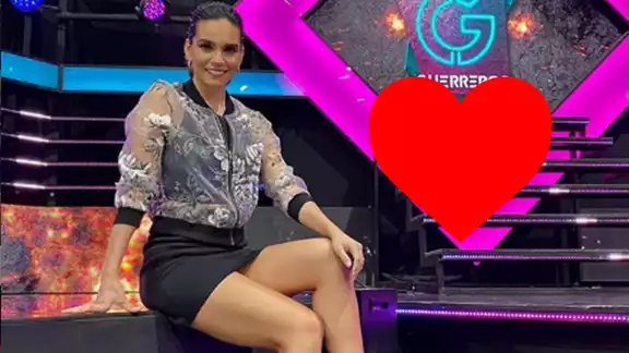 Recientemente la conductora desató la pregunta sobre su actual pareja, esto después de subir unas fotos del cumpleaños de su pequeño bebé a redes sociales. Recientemente la conductora desató la pregunta sobre su actual pareja, esto después de subir unas fotos del cumpleaños de su pequeño bebé a redes sociales.