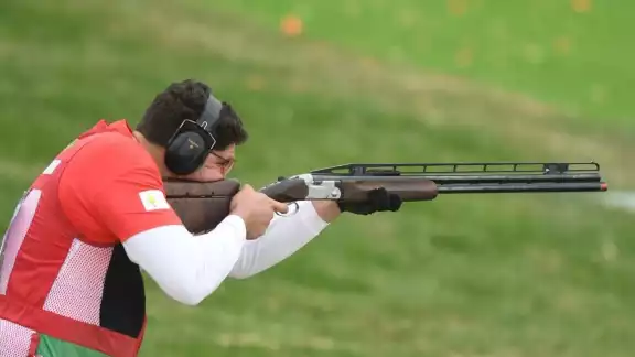 Jorge Orozco pelea un lugar en el podio para México, tras haber quedado en el sexto lugar como finalista Jorge Orozco pelea un lugar en el podio para México, tras haber quedado en el sexto lugar como finalista