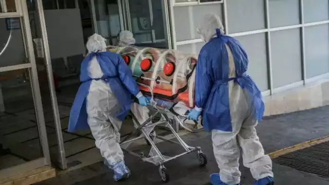 De acuerdo con los datos del Gobierno, la ocupación hospitalaria por COVID-19 disminuyó un punto porcentual