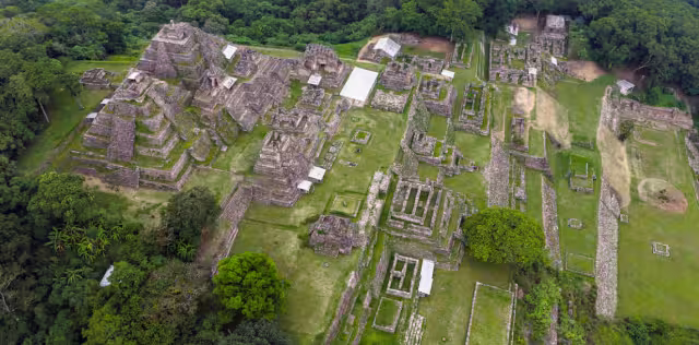 La ciudad tiene una pirámide más grande que la del Sol en Teotihuacán.