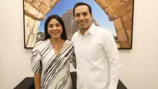 Karla Fiesco, alcaldesa de Cuautitlán Izcalli, Estado de México, se reunió con el gobernador de Yucatán, Mauricio Vila