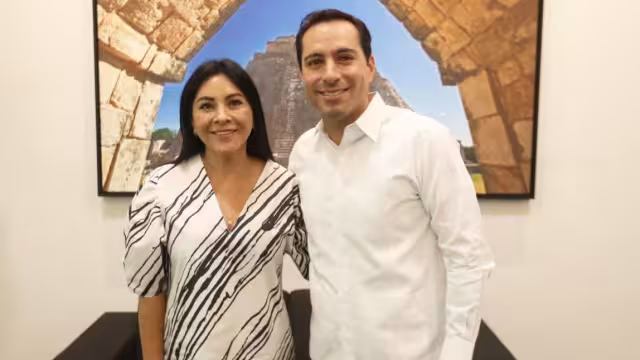 Karla Fiesco, alcaldesa de Cuautitlán Izcalli, Estado de México, se reunió con el gobernador de Yucatán, Mauricio Vila