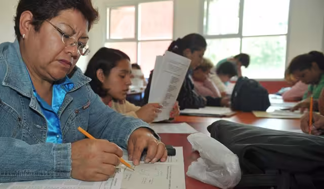 Educación para adultos: “Nunca es tarde para aprender” en Campeche