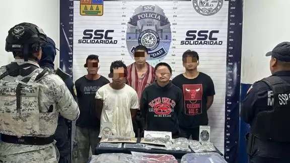 El grupo estaba conformado por hombres menos de 25 años y uno de 40 El grupo estaba conformado por hombres menos de 25 años y uno de 40
