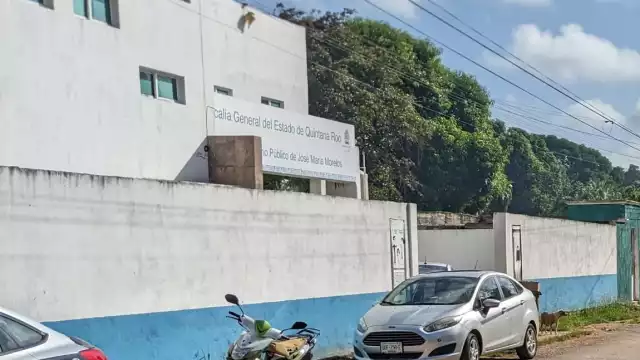 De un momento a otro al hombre le dio por tocar los pechos de la joven