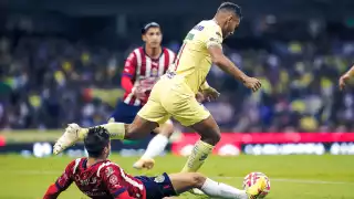 El Clásico Nacional entre América y Chivas se celebró en el Estadio Azteca