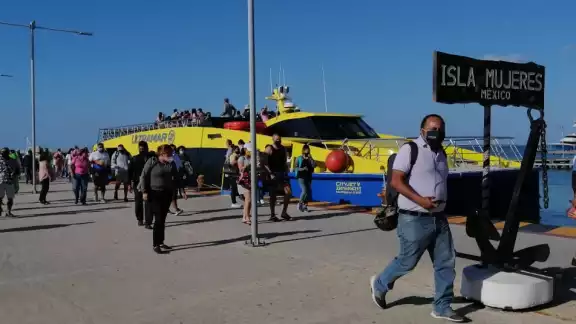 El turismo masivo comenzará a llegar después de las 10:00 horas El turismo masivo comenzará a llegar después de las 10:00 horas