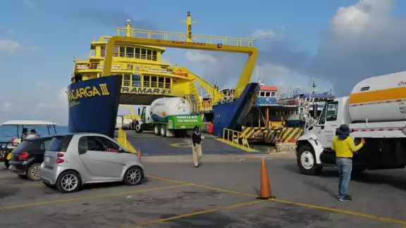El ferry inició labores con normalidad.