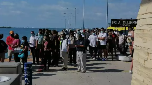 Así lució el muelle de la isla