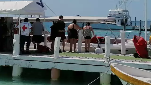 Turista extranjero muere mientras practicaba snorkel en Isla Mujeres
