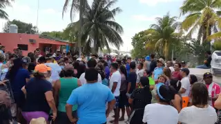 Agentes de la FGE llegaron bajo el argumento de que tiene una demanda por impedir la construcción del Beach Front Riad Romeo