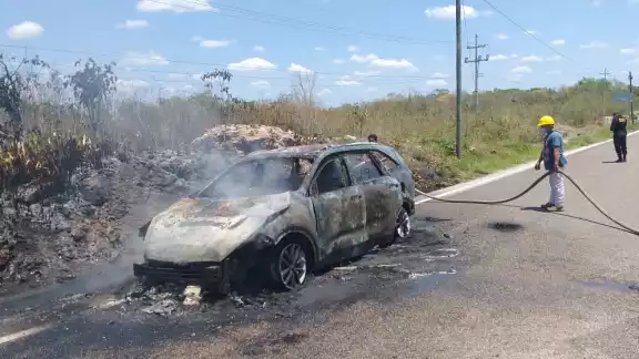 El origen del incendio fue un corto circuito justo en la carretera Campeche-Mérida