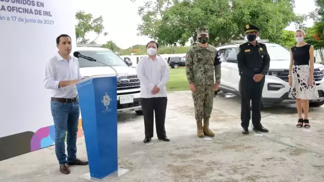 El estado recibió ocho binomios caninos para la detección de drogas