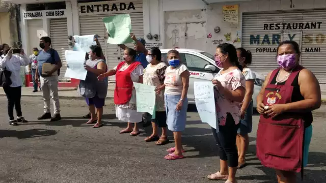 La locataria ha amenazado con arma blanca a otros comerciantes