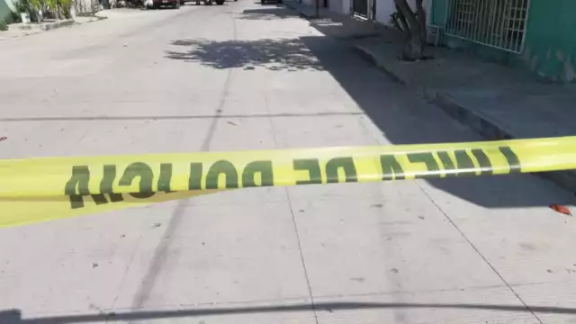 Elementos de la FGE trasladaron los restos de la víctima a la morgue