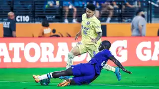 La calidad individual del conjunto inglés se impuso a unas Águilas enjundiosas pero poco claras