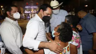 Familias se reunieron con Mauricio Vila desde Tizimín