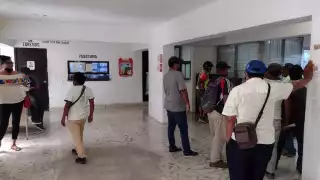 Trabajadores del Ayuntamiento de Felipe Carrillo Puerto exigiendo su pago de hace 15 días