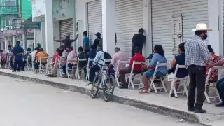 Respetando las medidas sanitarias inició el pago de apoyos