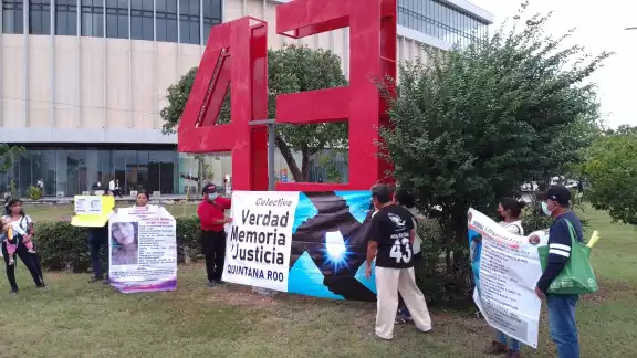 Manifestantes exigen respuestas y la aparición de sus familiares con vida