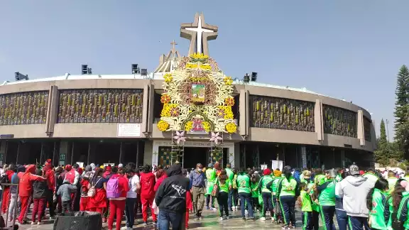 El 12 de diciembre se conmemoran las apariciones de la Virgen de Guadalupe a San Juan Diego en el cerro del Tepeyac El 12 de diciembre se conmemoran las apariciones de la Virgen de Guadalupe a San Juan Diego en el cerro del Tepeyac