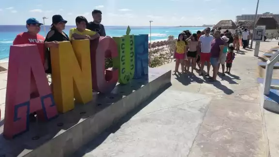 Se espera una temperatura máxima de 29 °C en Cancún Se espera una temperatura máxima de 29 °C en Cancún