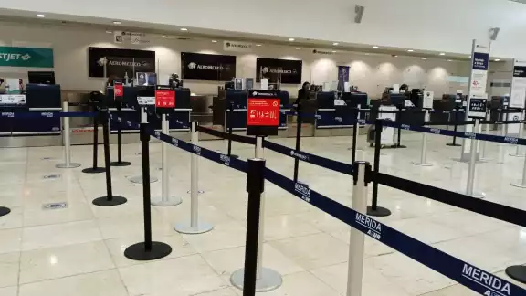 En las últimas semanas, la aerolínea ha cancelado sus operaciones reprogramando la salida de los pasajeros