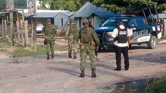 Al lugar llegaron elementos policiales, así como el Servicio Médico Forense