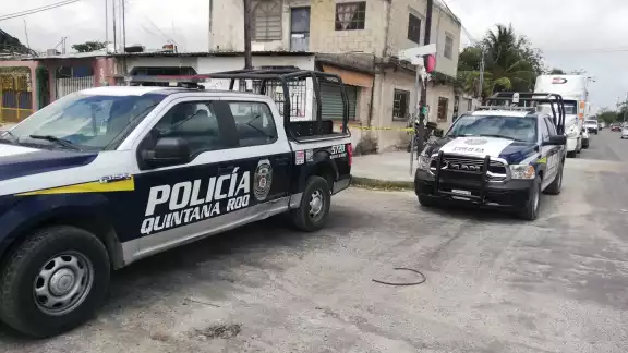 Encuentran cartuchos útiles en el interior de una camioneta en Cancún Encuentran cartuchos útiles en el interior de una camioneta en Cancún