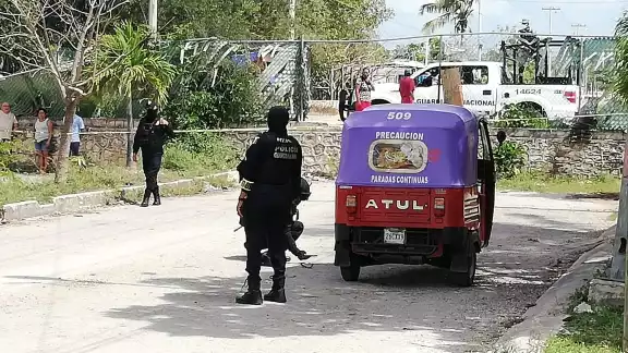 Así quedó la unidad de la víctima luego del ataque armado Así quedó la unidad de la víctima luego del ataque armado