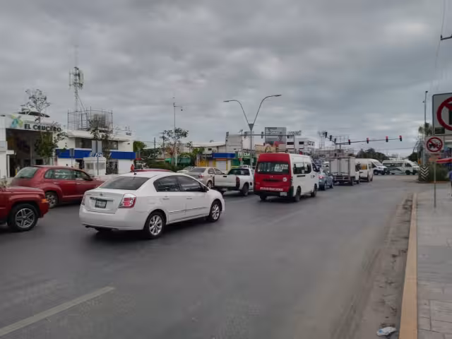 Entérate del flujo vehicular con Por Esto!