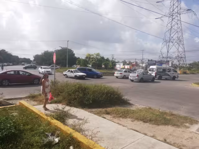 Hay buen ritmo de avance en las principales vías de Cancún