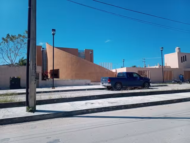 El funcionario público dio a conocer los por menores del acontecimiento sobre la avenida Héctor Pérez Martínez en la colonia Morelos, donde encontraron armas