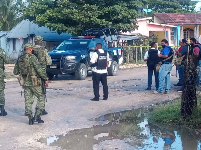 Todo aumotor era detenido para practicarle una revisión luego del crimen ocurrido a las 07:45 horas