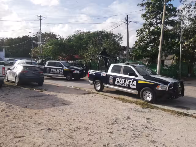 Elementos policiacos se encuentran afuera del Cereso, como medida preventiva ante posible ataque armado